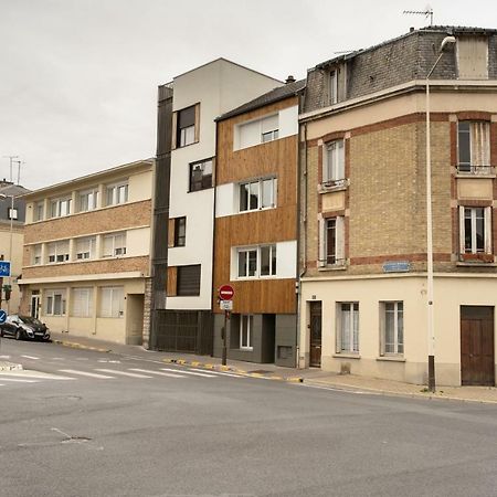 Appartement Au Pied De La Cathedrale Reims Dış mekan fotoğraf