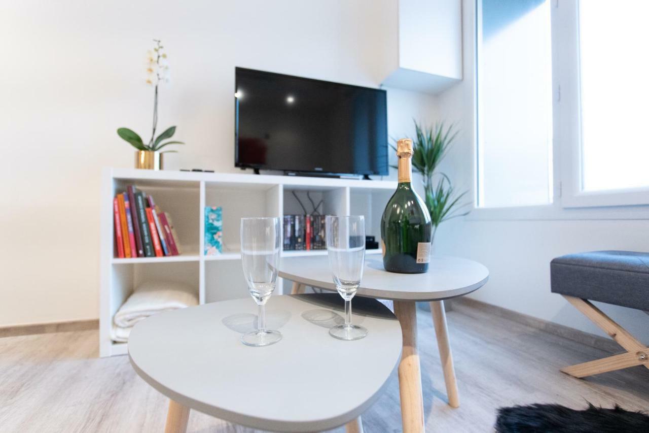 Appartement Au Pied De La Cathedrale Reims Dış mekan fotoğraf